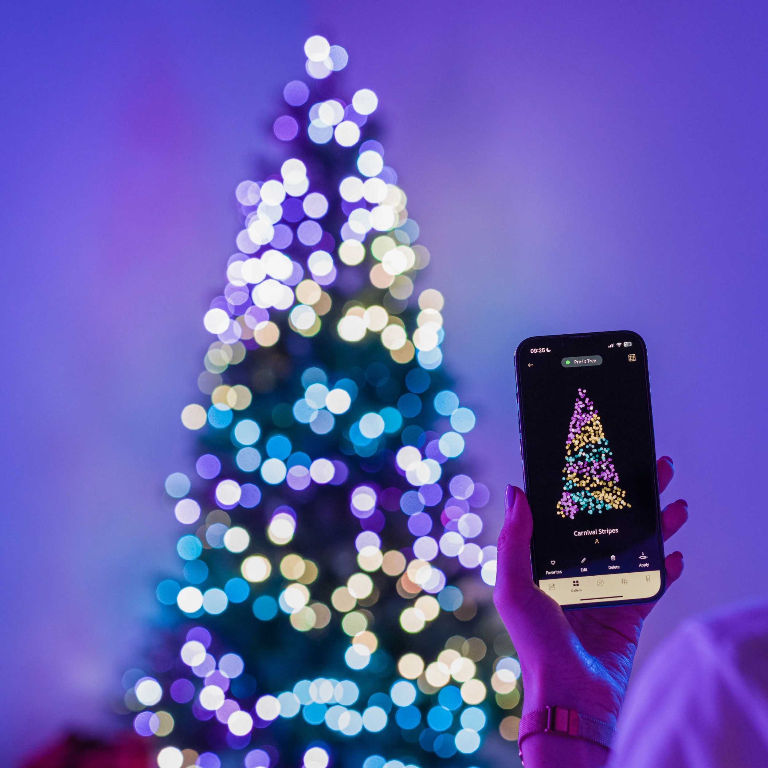 Pre-lit Tree - Image 3